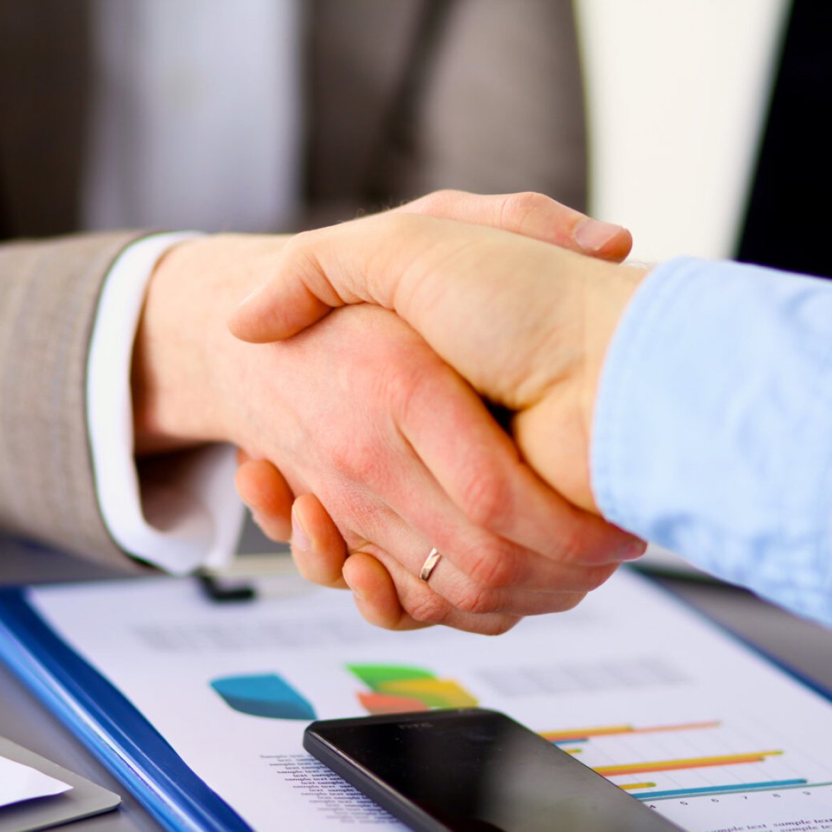 Buying-and-selling-a-business-1568x1045